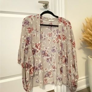 CLOSET SALE | Aritzia Talulah Floral Kimono Blouse